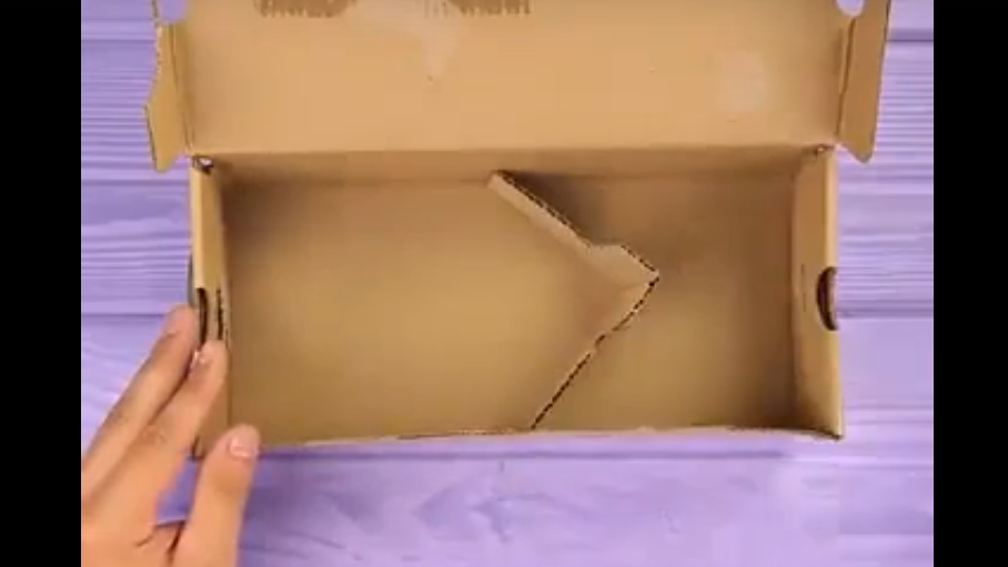 Ayakkabı kutusu ve telefon standı Ayakkabı kutusu ve telefon standı