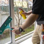 Poliüretan köpük izleri nasıl kaldırılır: plastik pencereleri temizlemek için kanıtlanmış püf noktaları poliuretan-kopuk-izleri-nasil-kaldirilir-plastik-pencereleri-temizlemek-icin-kanitlanmis.jpg